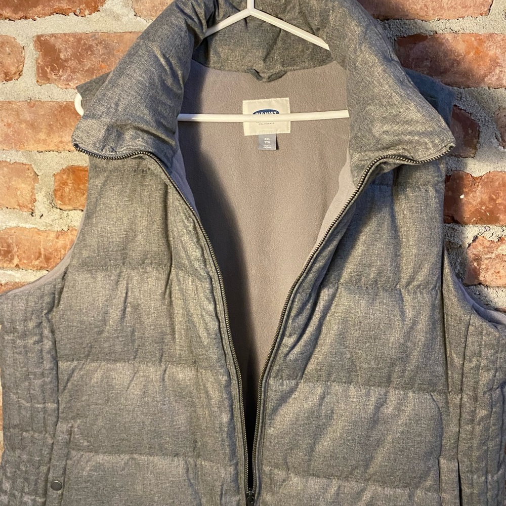New never worn puffy vest from Old Navy, size XXL